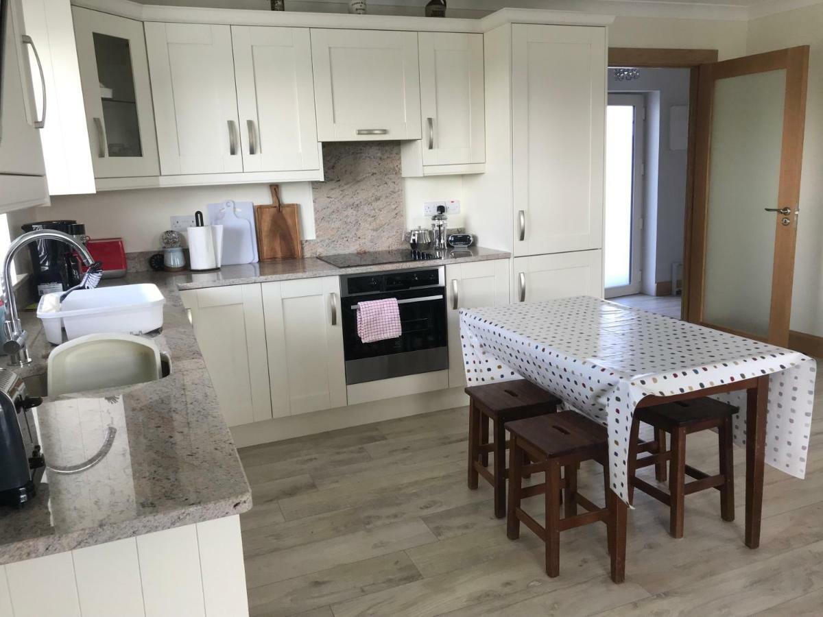 גלוואיי Corrib View Farmhouse מראה חיצוני תמונה